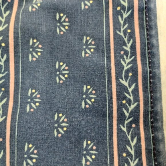 ISO (IN SEARCH OF)   Country Inn By Stevens Percale Bed Sheet Set Edgartown II. - Picture 3 of 3